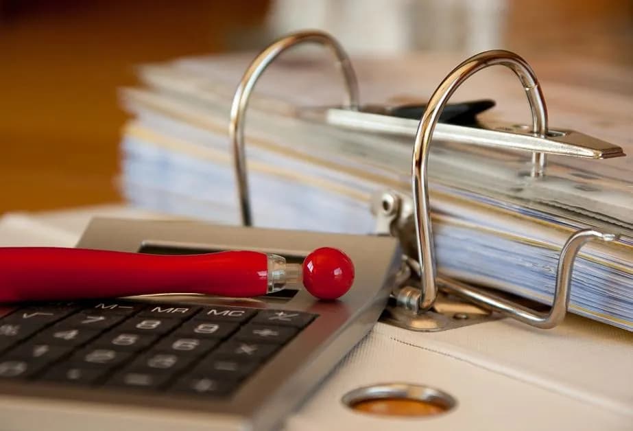 Faktura VAT co to jest i dlaczego jest niezbędna w biznesie